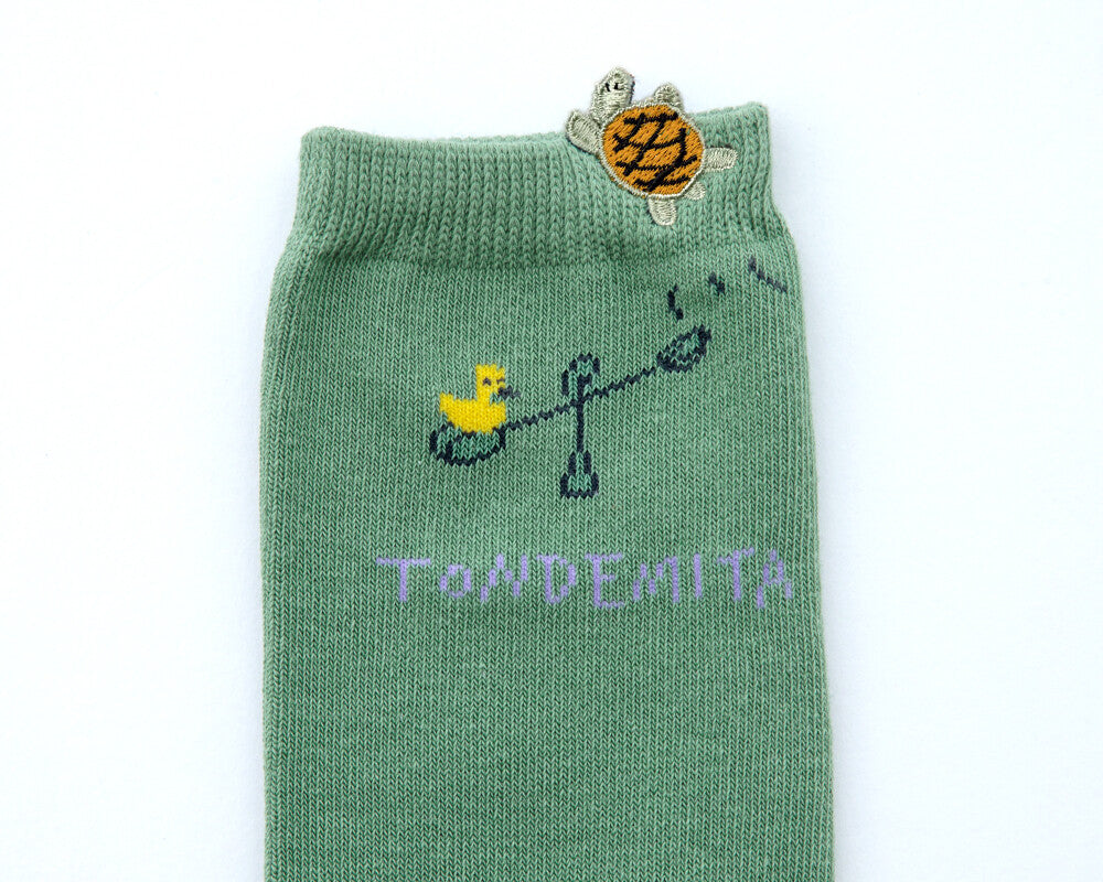 Green [Turtle] × Navy [Frog]