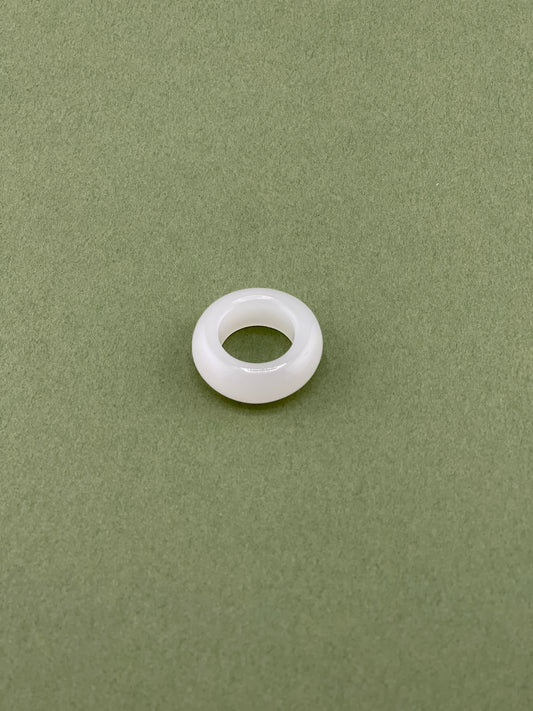 Icy White@ Large Band Ring 11mm